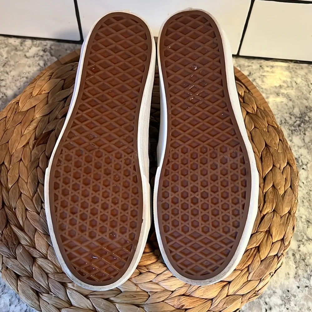 Vans Black Floral High-Top Sneakers - Picture 5 of 6